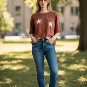 Zenana Outfitters Rust Star Short Sleeve Tee